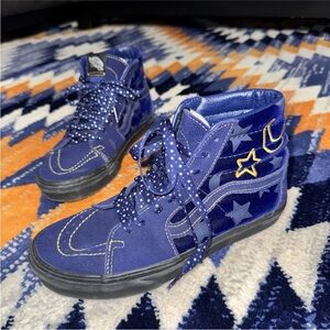 Vans Disney Mickey Sorcerer Sk8 Hi Men’s Size 5.5 Women’s Size 7 US Blue Suede